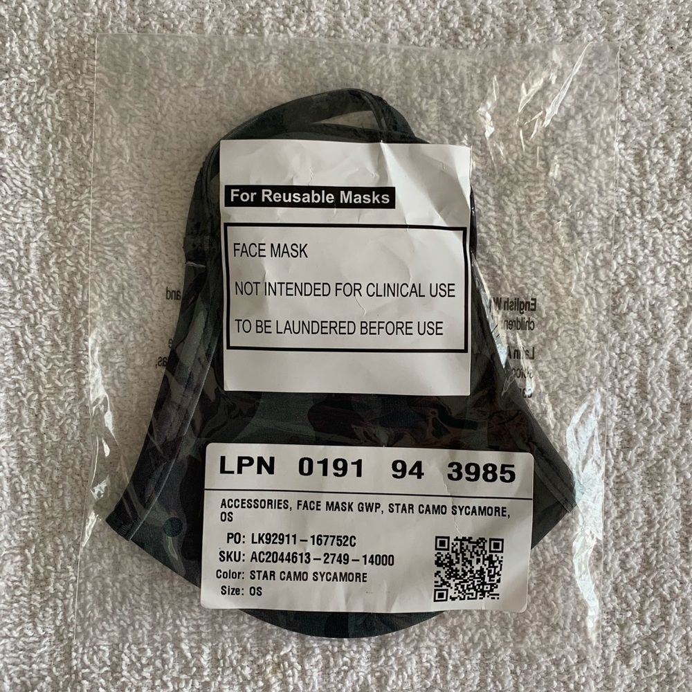 Fabletics Adult Face Mask - Picture 2 of 9